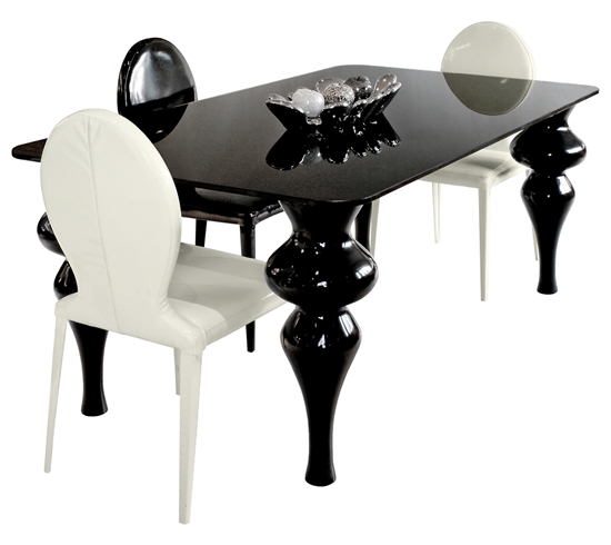 Picture of Exeter Dining Table